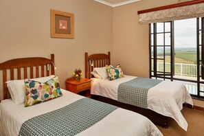 4 Schlafzimmer, Bügeleisen/Bügelbrett, WLAN