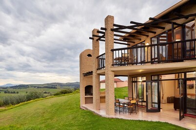 Luxury Midlands Chalet | Spa Bath | Balcony