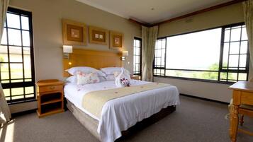 4 slaapkamers, een strijkplank/strijkijzer, wifi