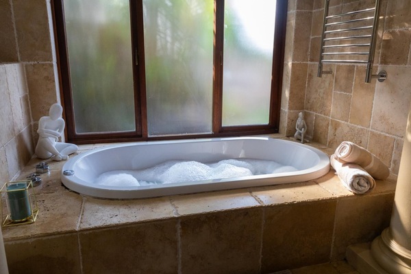 Colwyn Spa Guest House (3716)