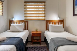 2 dormitoris, planxa i posts de planxar, wifi i roba de llit 