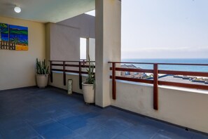 Property grounds - Sea View Apartment 14 @ Costa Smeralda (Margate)