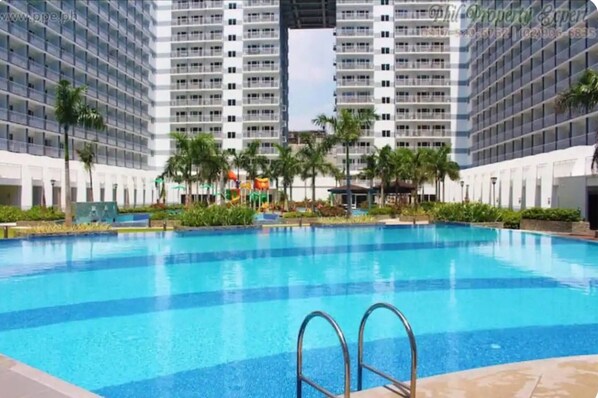 Apartment, 2 Bedrooms, Smoking | Pool | Outdoor pool - Quaint 2BR Connected Apartment in Pasay City - Perfect for Families Front of MOA (Pasay)