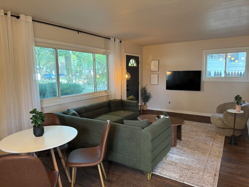 Convenient Home Base Near Downtown + Hospitals