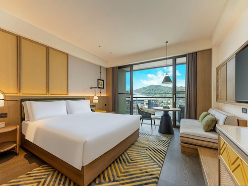 Holiday Inn Puer Jingmai