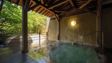 Quarto casal básico, para fumantes, vista para a cidade | Banheiro