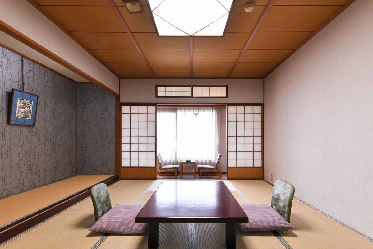 Basic Double Room, Smoking, City View