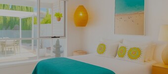 Bundalong River Decadence & Poolside Bliss 3BRM -just  1 minute to the River