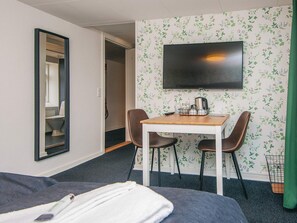 Classic House, 1 Bedroom | Interior - Romantic 2 Person Holiday Home in Give (Give)