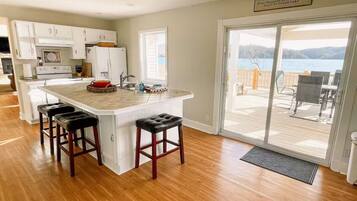 Microwave, oven, stovetop