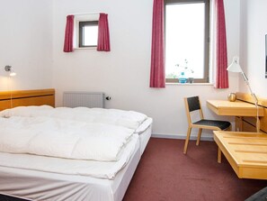 Comfort House, 1 Bedroom | Interior - 10 Person Holiday Park Home in Ulfborg (Ulfborg)