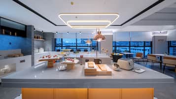 Bao gồm bữa sáng đặc sản địa phương hàng ngày