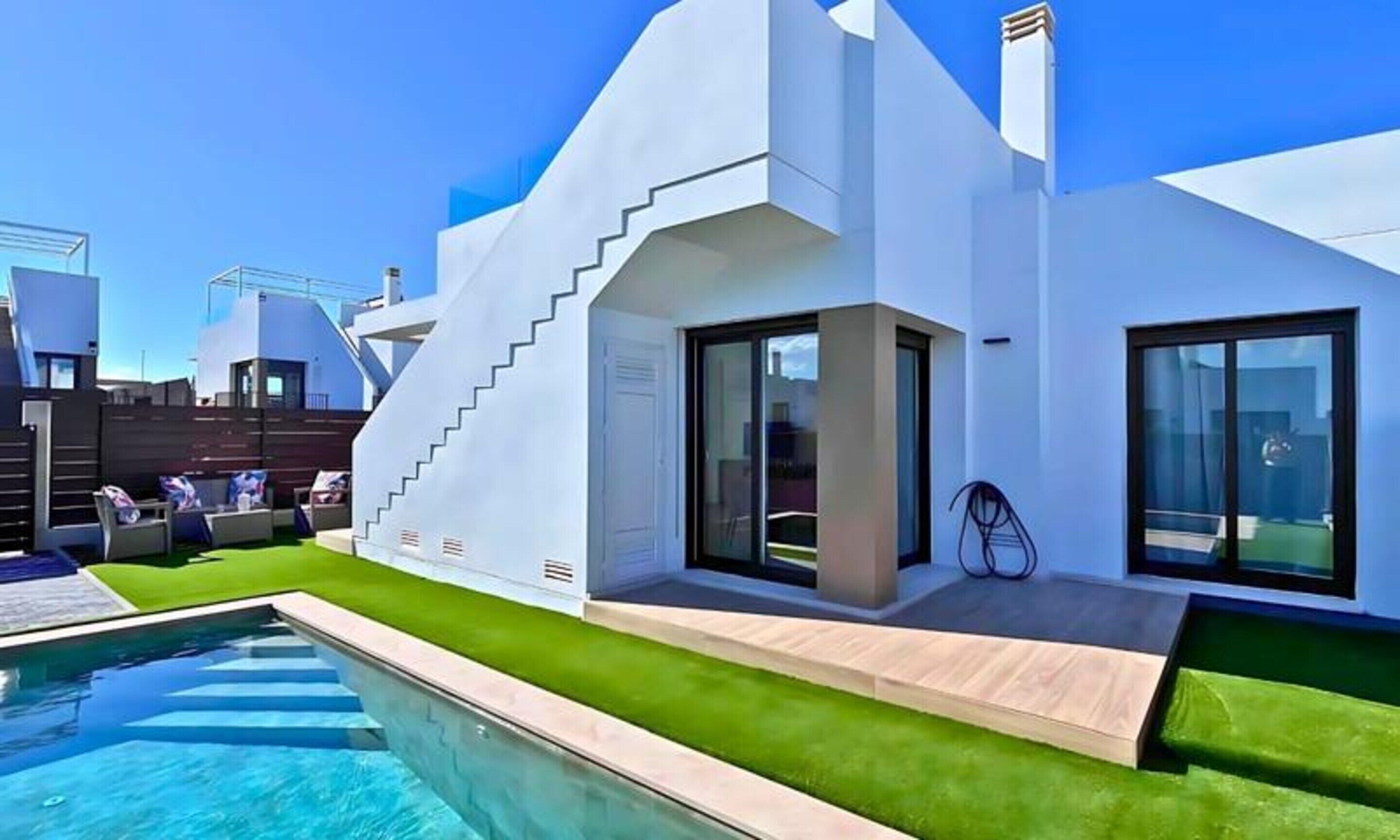 Indoor pool, outdoor pool