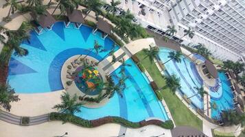 Apartment, 1 Bedroom, Smoking | Kolam renang | Kolam renang terbuka