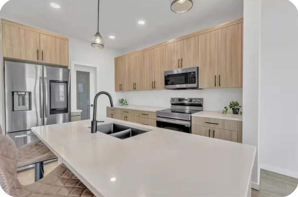 Microones, forn, placa de cuina i rentaplats 