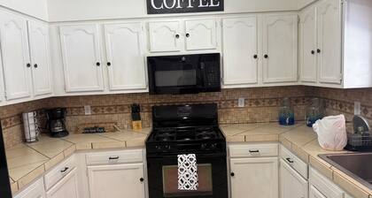 Cozy Home in The Heart of Town