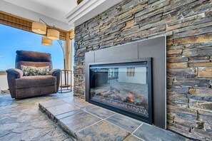 Interior - Breathtaking Lake Views | Nearby Stagecoach Lift (Stateline)