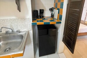 Private kitchen - Downtown Studio for 3 w Kitchen (Isla Mujeres)