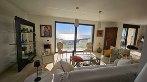 Living area - Master villa for 14 people with air conditioning (LES ISSAMBRES)