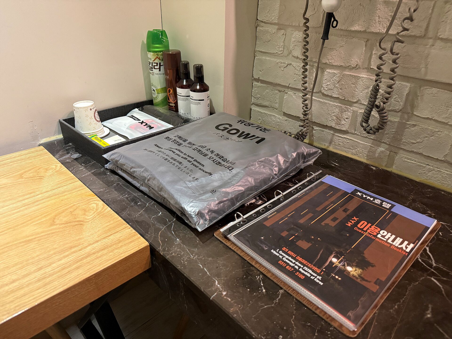 Roupas de cama antialérgicas, individualmente decorados, escrivaninha