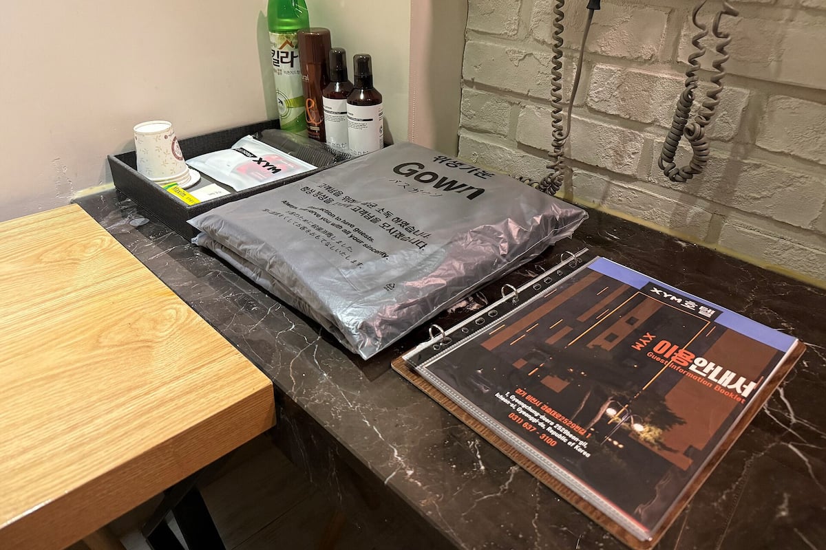 Roupas de cama antialérgicas, individualmente decorados, escrivaninha