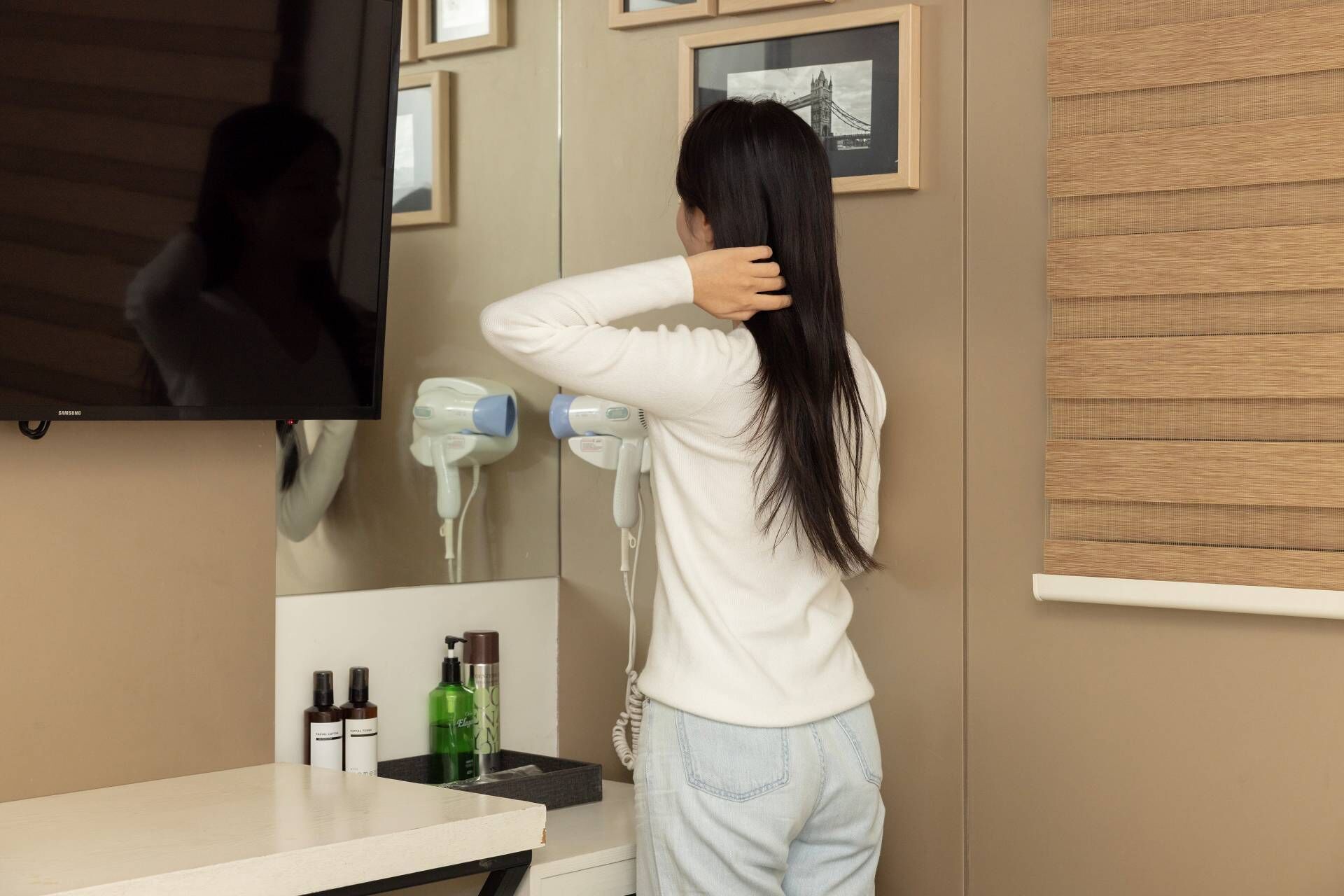 Hypo-allergenic bedding, individually decorated, desk, blackout curtains