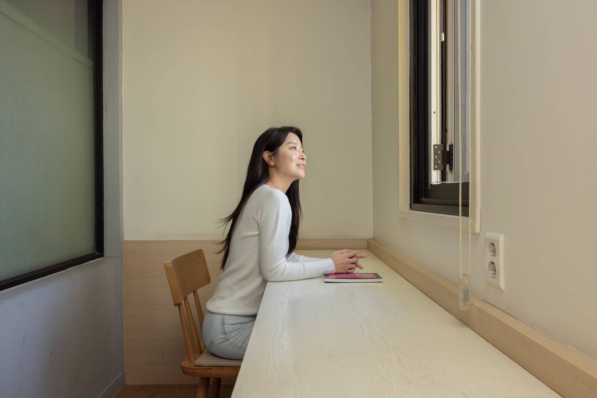 Deluxe Twin | Seprai antialergi, didekorasi berbeda-beda, dan meja kerja