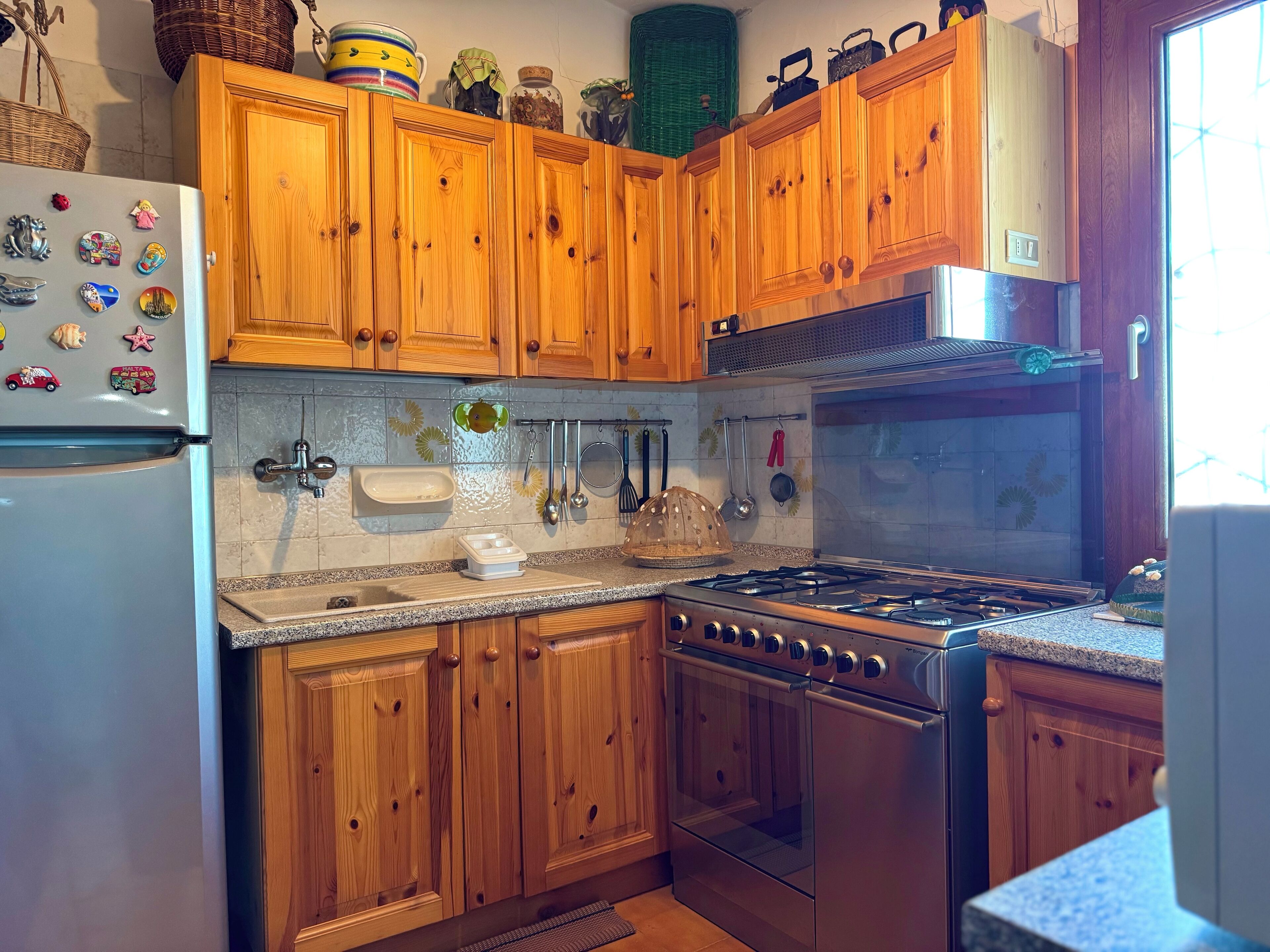 Frigorifero, microonde, forno, lavastoviglie