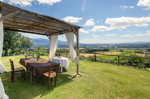 Outdoor dining - Dream Tuscany (Toscana)