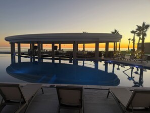 Udendørs pool, opvarmet pool