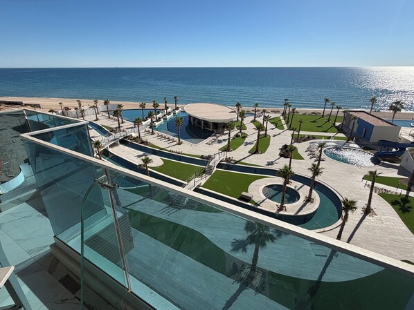 Outdoor pool, a heated pool - 1-bedroom beachfront condo in Playa Encanto Encantame Soleil (Puerto Penasco)
