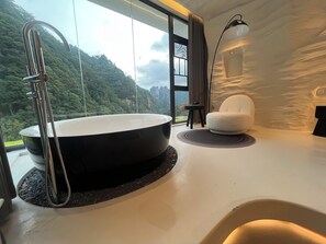 Soundproofing, free WiFi - Nature Eco Designer Hotel (Zhangjiajie)