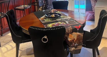 Charming bed & breakfast in Lauderhill.