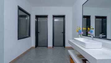 Free toiletries, hair dryer, bathrobes, slippers