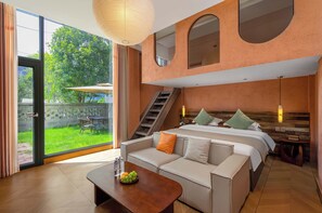 ห้องซิกเนเจอร์สวีท, วิวภูเขา | บริเวณนั่งเล่น | ทีวี 50 นิ้ว พร้อมช่องเคเบิล