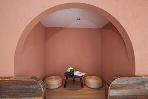 ستائر تعتيم وواي فاي مجانًا وملاءات أسرّة