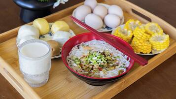 Petit déjeuner buffet compris tous les jours