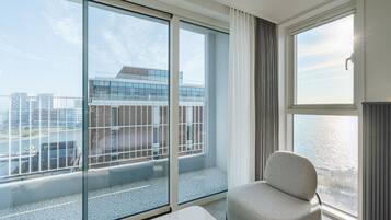 Corner Suite (City View) | City view