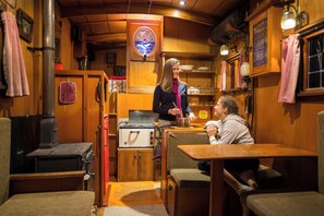 Dining - The Amazing House Truck (Takaka)