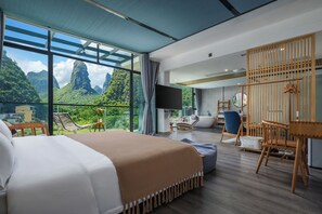 Premier Room | Free WiFi - Yangshuo 1Q84 Tree Hotel (Guilin)
