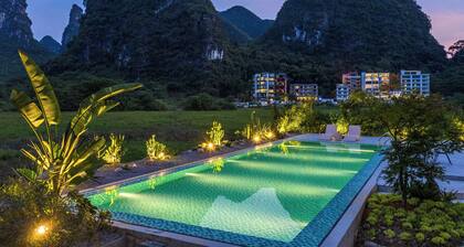 Yangshuo 1Q84 Tree Hotel