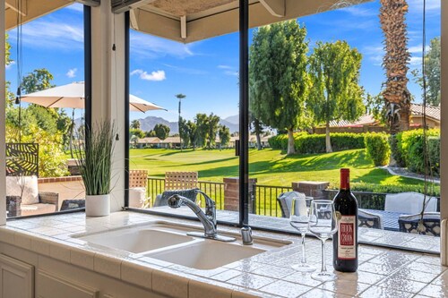 Sunny South-Facing Condo w/ Fireplace, Atrium Light & Pool/Spa Just Steps Away