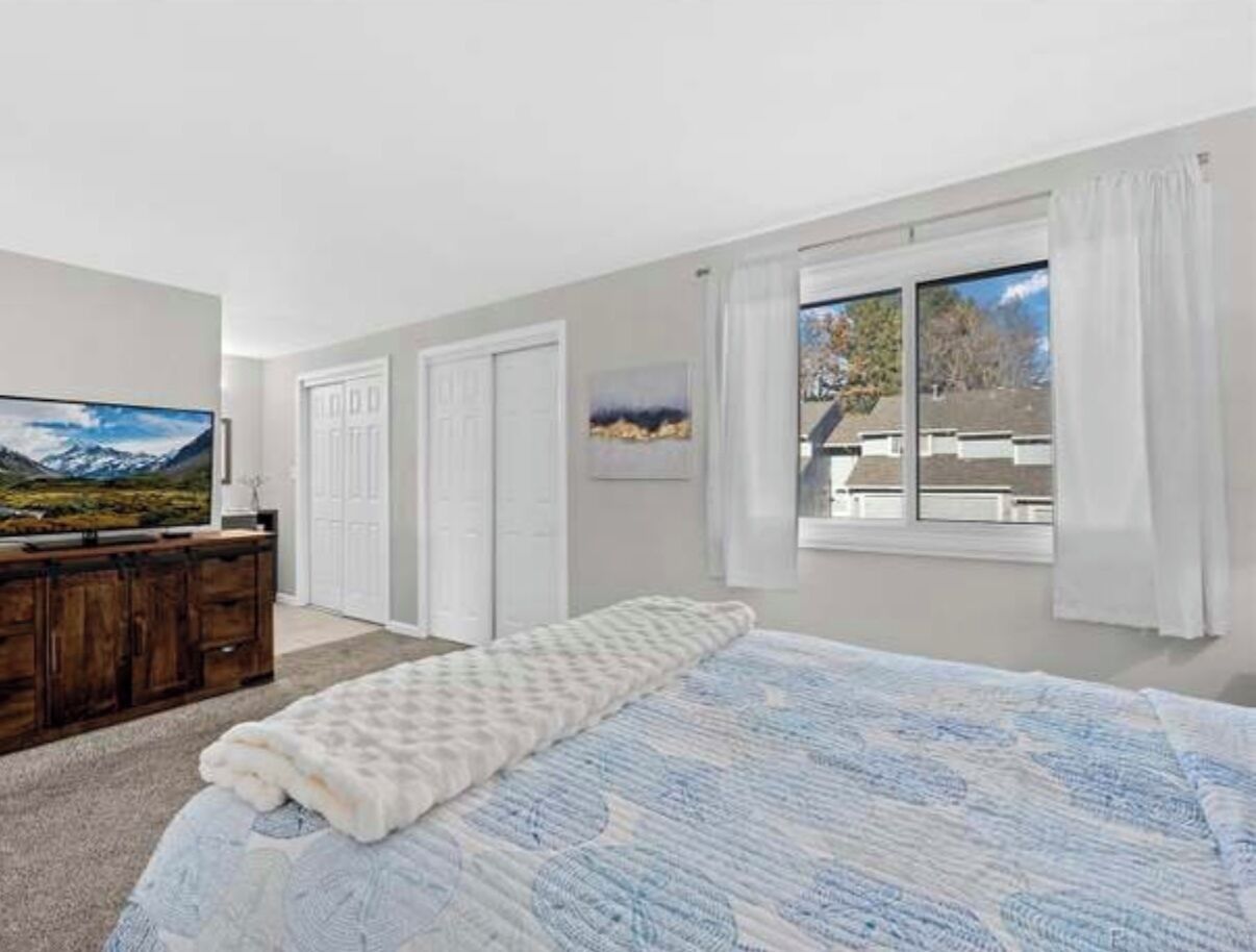 Bügeleisen/Bügelbrett, kostenloses WLAN, Bettwäsche