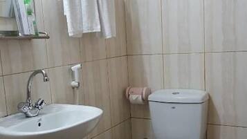 Ilmaiset hygieniatuotteet, pyyhkeet, saippua, sampoo