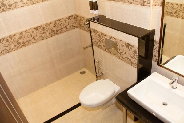 Bathroom - golden amulya rest wings (Bengaluru)