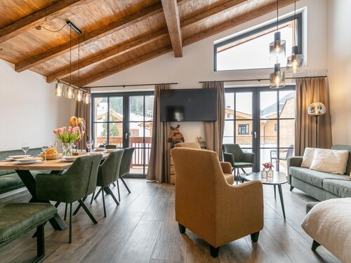 Luxe chalet with private sauna, near Flachau