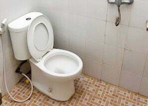 Standard Double Room, City View | Bathroom