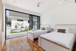 4 habitaciones, tabla de planchar con plancha, wifi y ropa de cama 