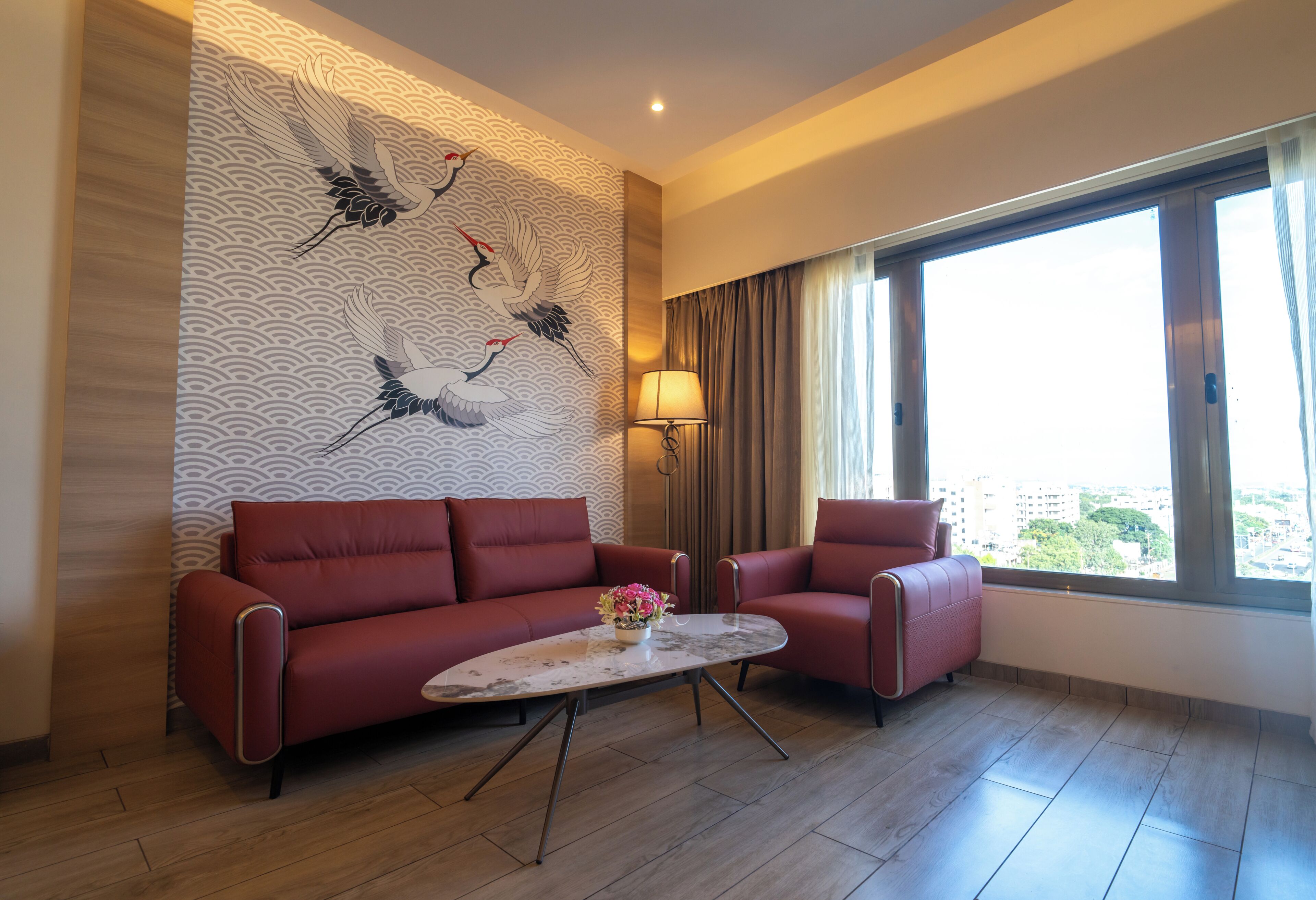 Business Suite, City View | In-room safe, desk