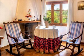 Dining - Villa Rosa (Pollença)